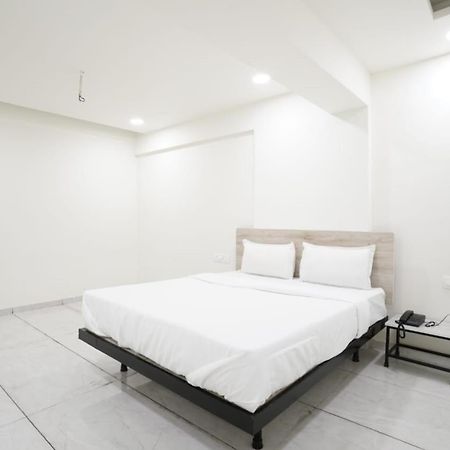 Hotel Bhakti Inn Nashik Exterior photo